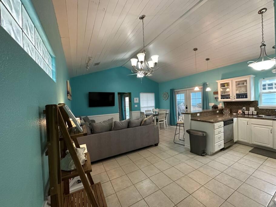 Barefoot Bungalow - Pet Friendly- 2 Bdrm Townhome Corpus Christi Buitenkant foto